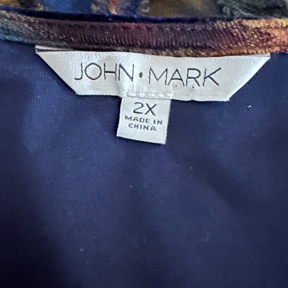 John Mark Velvet Embroidered Tunic Top NWT Floral Sleeve‎ Sz 2X Mix Media Ruched - Picture 3 of 12